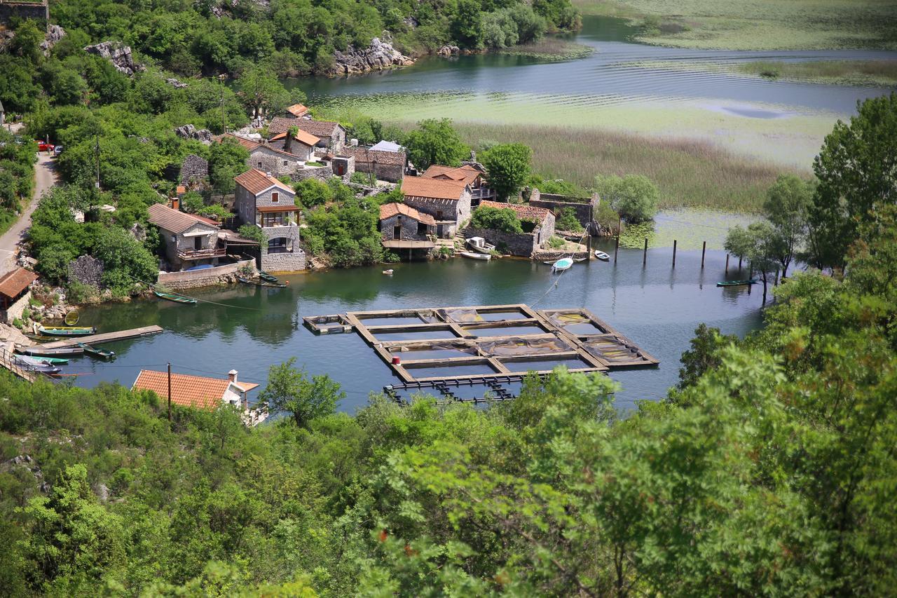 Karuc Villa Skadar Lake מראה חיצוני תמונה